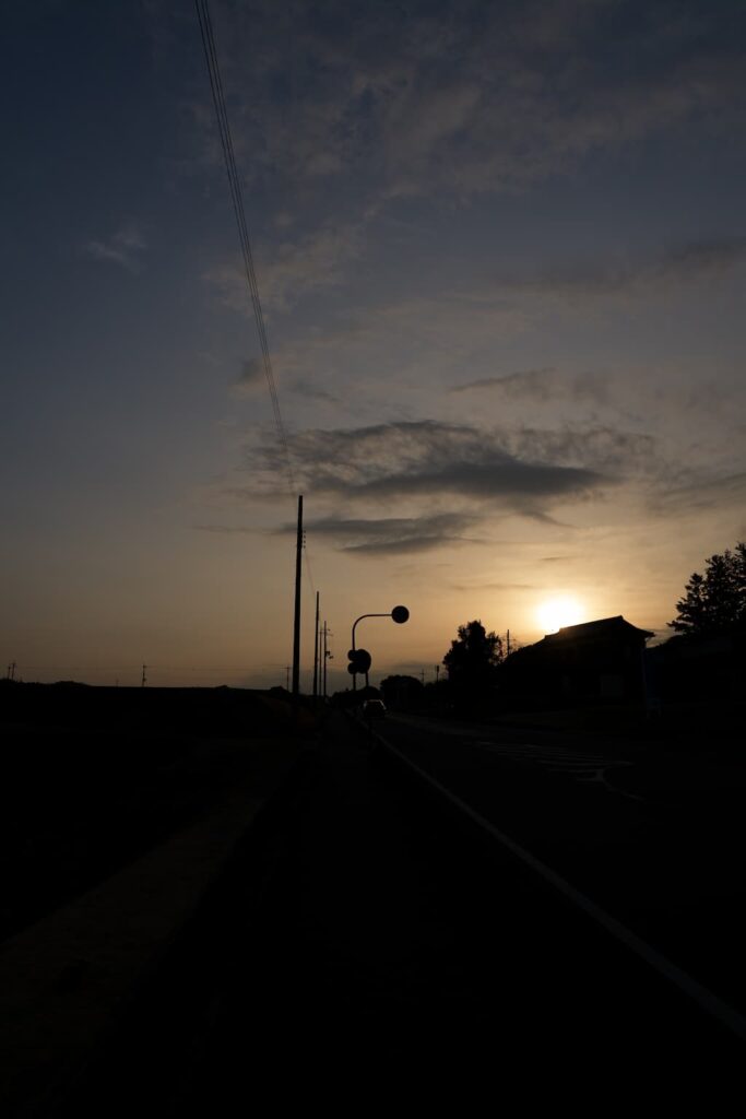 α7VのHDR設定で滝を撮影した写真。露出アンダー。