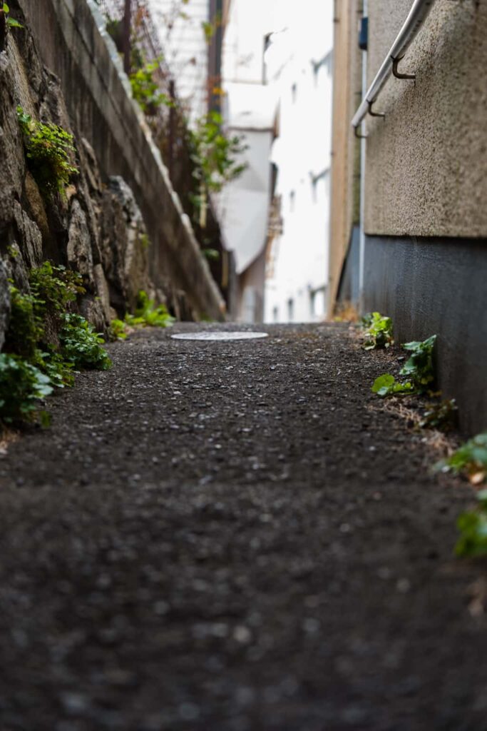 ソニーα7Vで撮影した、神戸北野の路地を撮影した写真